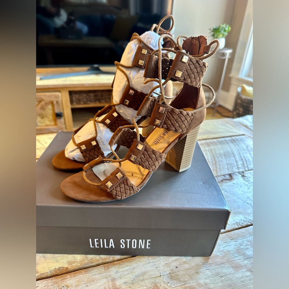 Leila Stone Nilsa Heels SZ 8